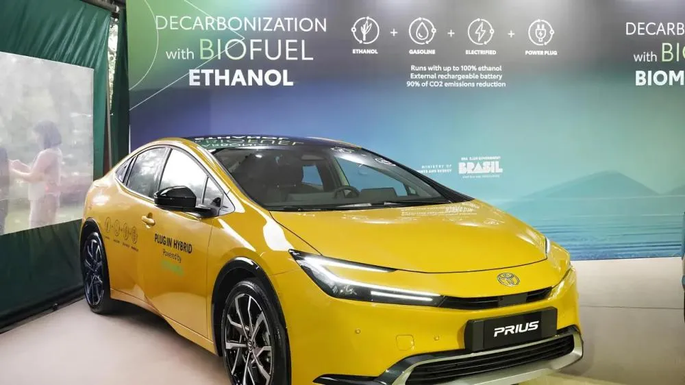 Toyota revoluciona com Prius híbrido plug-in flex: O futuro da mobilidade chega ao Brasil; veja vídeo