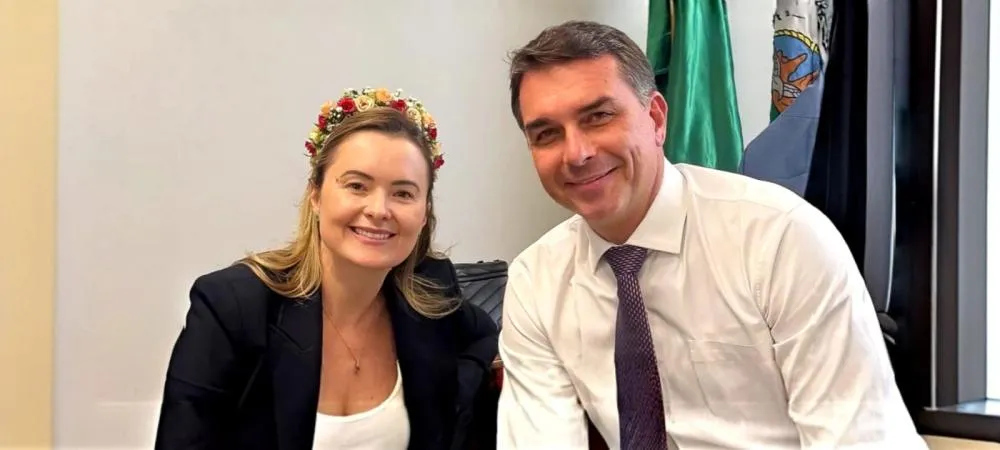Julia Zanatta surge como nome cotado para vice de Flávio Bolsonaro
