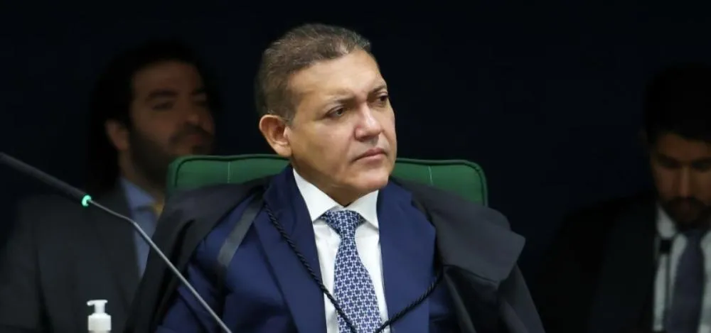TSE barra ação do PT contra filme sobre Bolsonaro e mantém lançamento da produção