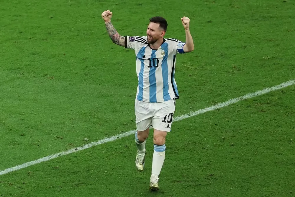 França e Argentina estreiam na Copa do Mundo com estrelas em campo nesta terça-feira