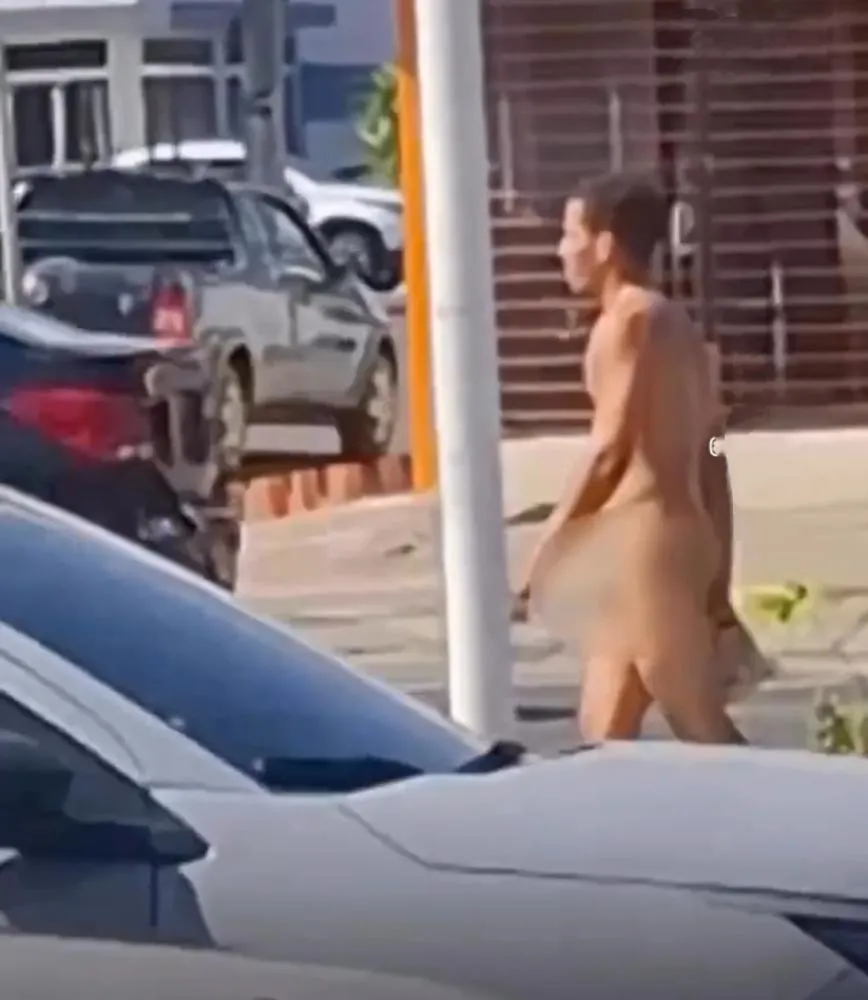 Homem é flagrado andando nu pela avenida Frei Serafim em Teresina