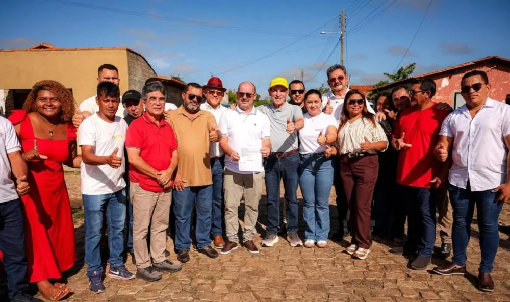 Marcelo Castro anuncia asfaltamento e reforça investimentos em Morro do Chapéu do Piauí