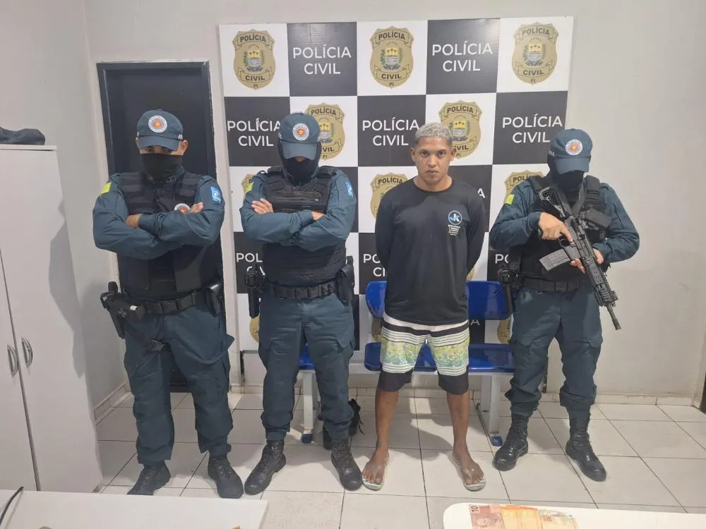 PM prende suspeito e apreende 56 pedras de crack no Norte do Piauí