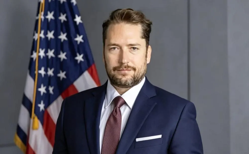 Darren Battie, assessor de Donald Trump - Foto: Reprodução/Departamento de Estado dos EUA