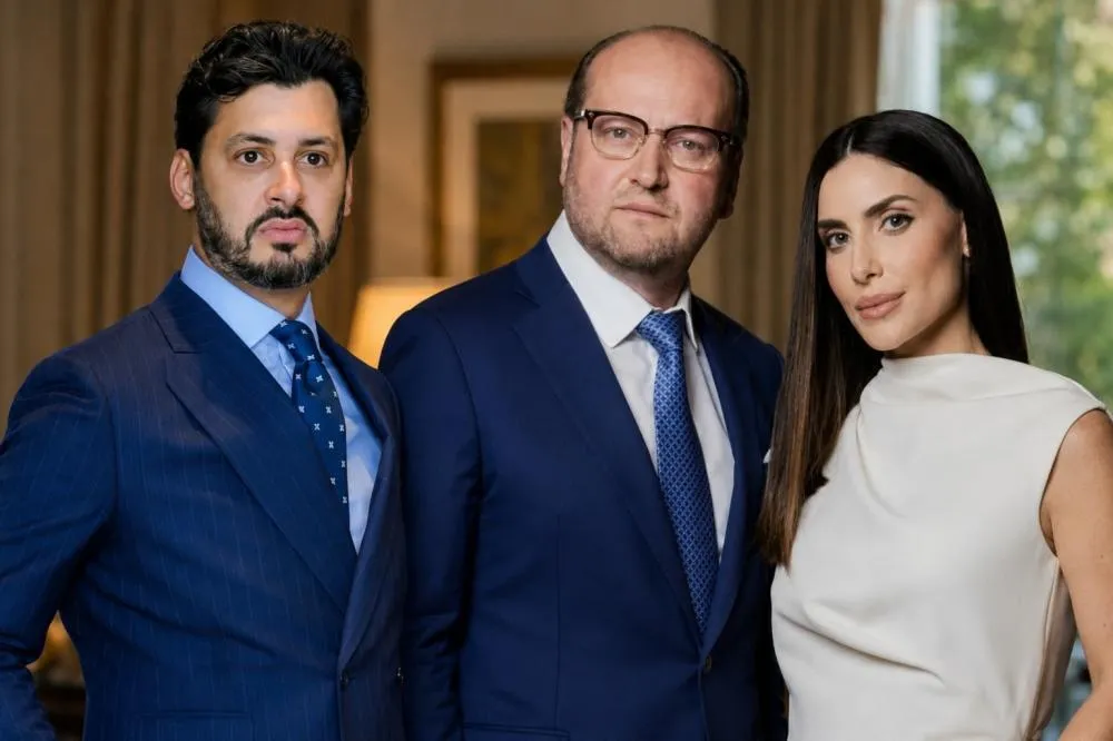 Operação Distrato tem como alvo agentes ligados aos grupos econômicos de Nelson Wilians (à direita, na foto de destaque, ao lado da esposa Anne, também investigada), Alpha e DMC - Foto: Reprodução/Imagem editada por IA