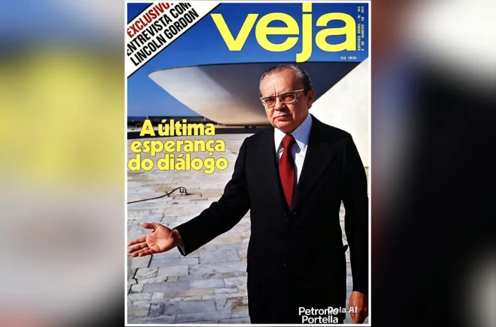 Esta capa de Veja de 1977 reflete perfeitamente a importância do papel de Petrônio na redemocratização do Brasil ao Estado Democrático de Direito - Foto: Reprodução