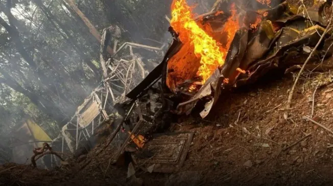 Tragédia aérea abala Minas Gerais: Helicóptero dos Bombeiros cai durante missão de resgate, matando seis ocupantes