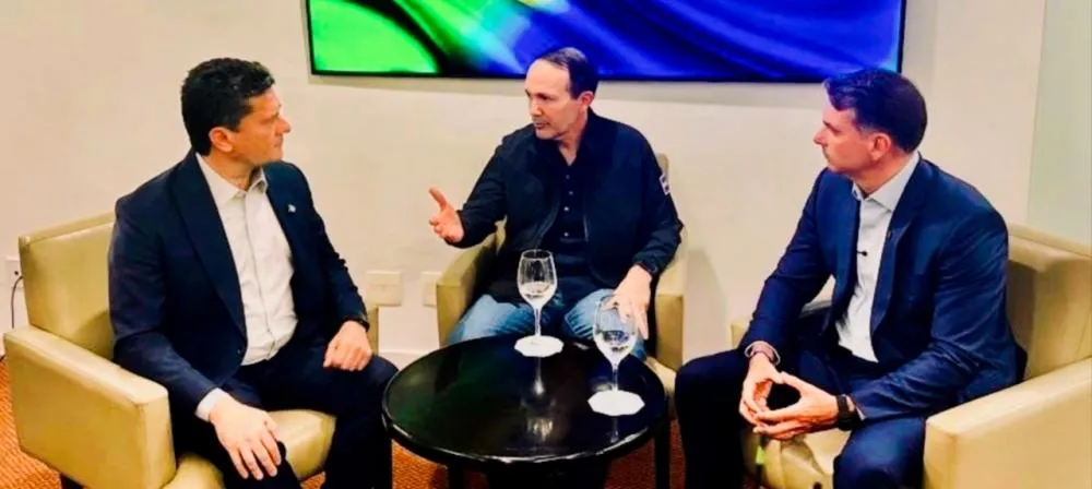 Moro, Gustavo Villatoro e Flávio Bolsonaro - Foto: Reproddução
