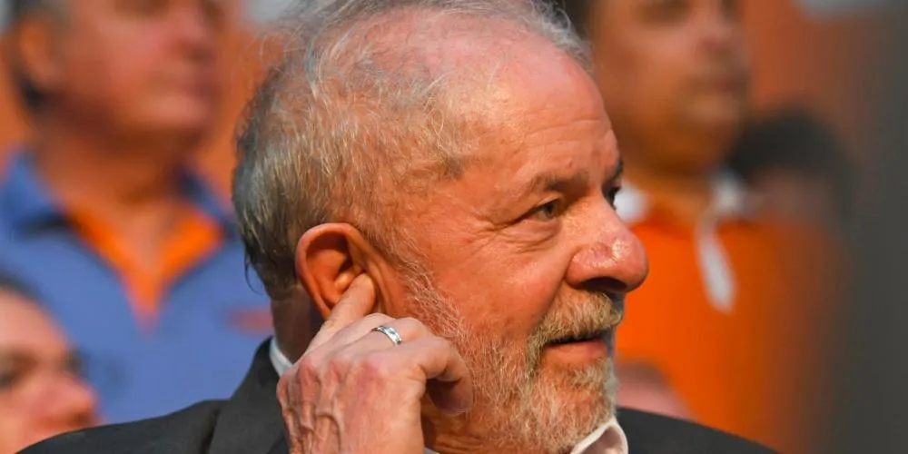 O declínio do líder: Lula, das portas das fábricas ao caos discursivo no Palácio do Planalto