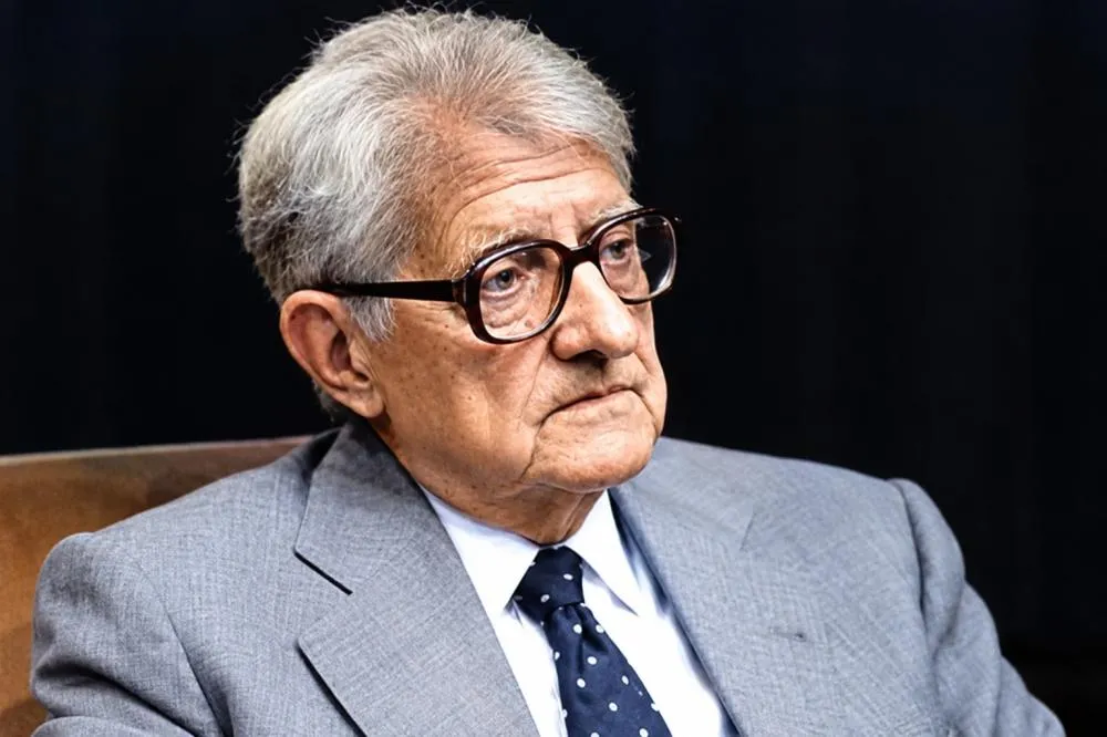 Afonso Arinos - Foto: Reprodução/Imagem colorida por IA