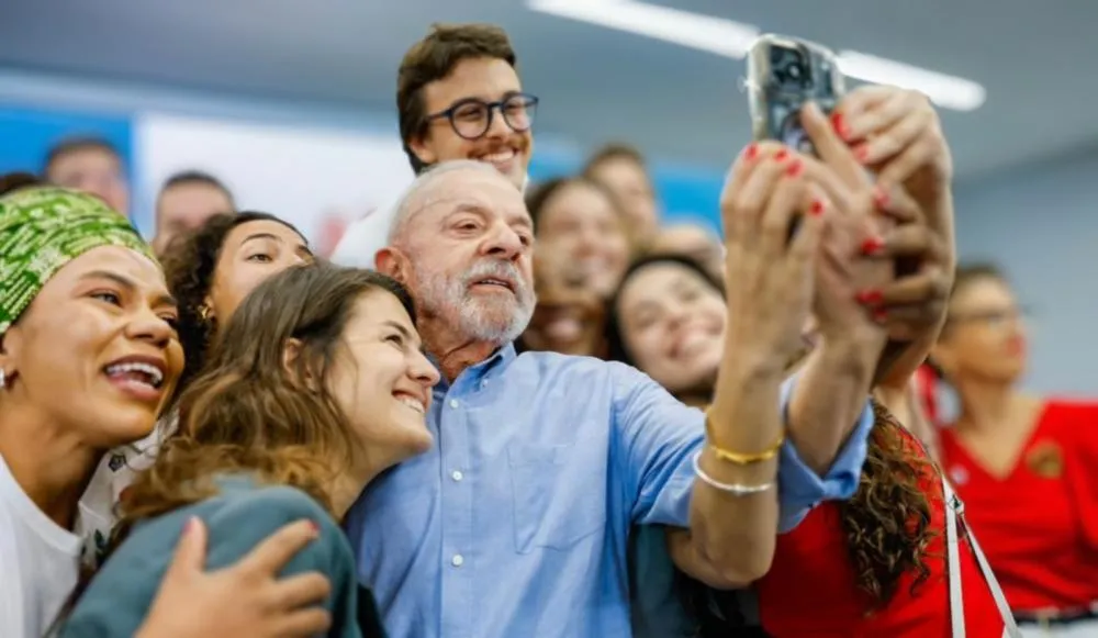 A estratégia da selfie por não surtir o efeito esperado - Foto: Reprodução
