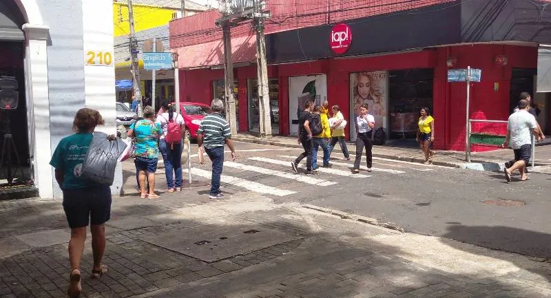 Feriado de 12 de outubro: confira o funcionamento do comércio e dos serviços em Teresina