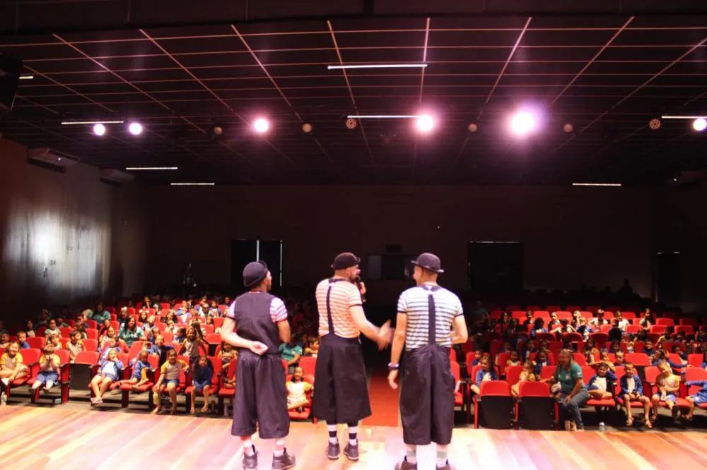 SESI Piauí Encena inicia atividades em Picos com espetáculo para mais de 200 estudantes
