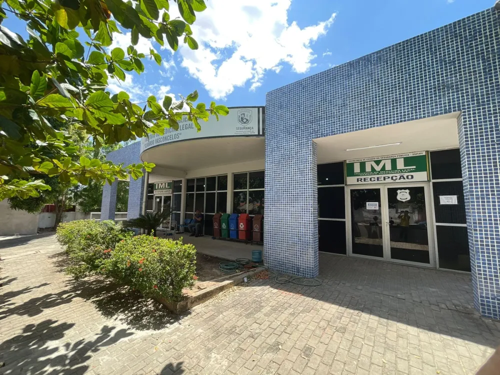 Caerlos teria morrido antes da chegada das equipes de segurança