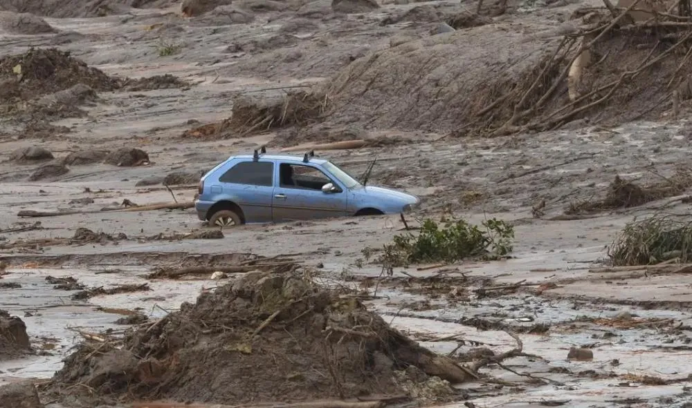 Quase uma década após o maior desastre ambiental do Brasil, as vítimas ainda esperam por justiça