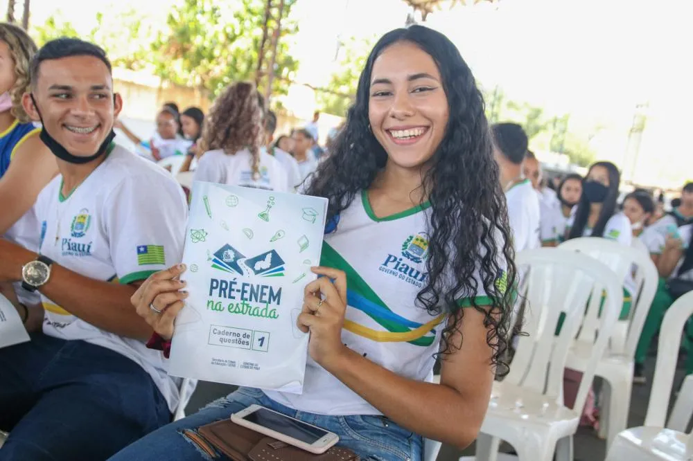 Mais de 100 mil estudantes fazem o Enem no Piauí com segurança reforçada e regras rígidas