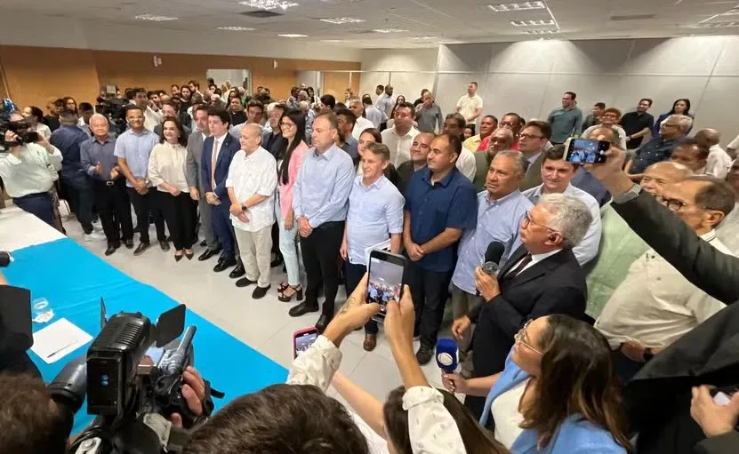 Silvio Mendes anuncia secretariado num misto de figuras tradicionais e nomes inexperientes, gerando descontentamento em Teresina