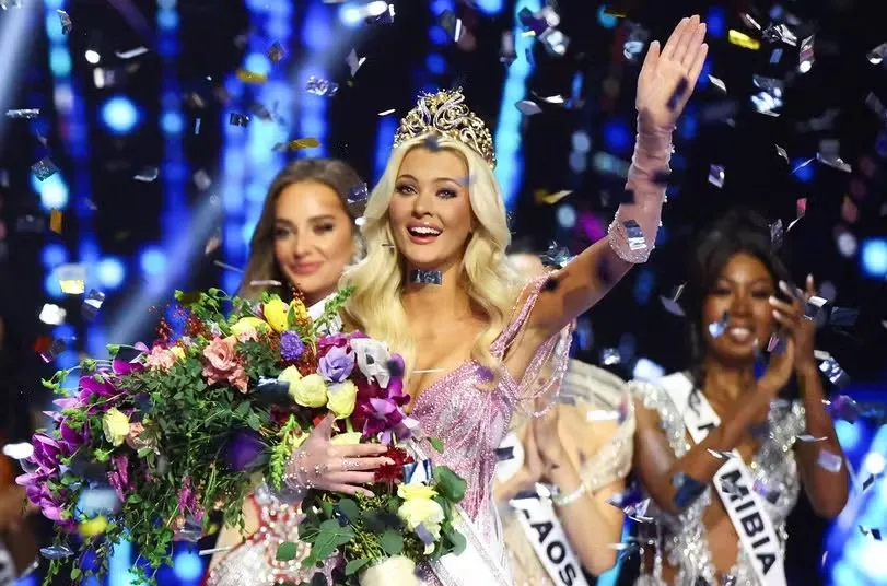 Dinamarquesa Victoria Kjaer, de 21 anos, vence o Miss Universo 2024, no México