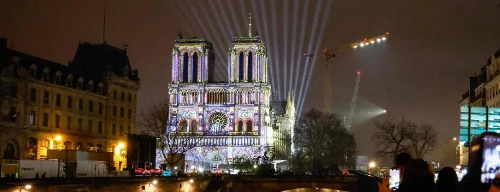 Reabertura de Notre-Dame: história, reconstrução e impacto na França e no turismo
