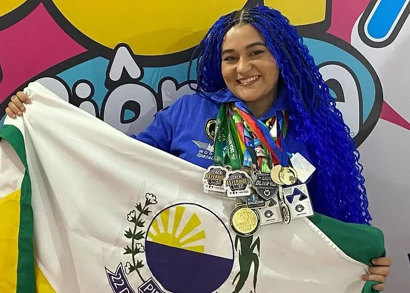 Uma jovem do Ceará entre as estrelas: caçadora de asteroides brilha na Forbes