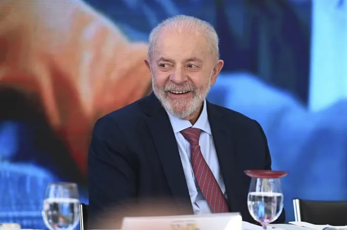 Lula passará por cirurgia complementar na cabeça nesta quinta-feira