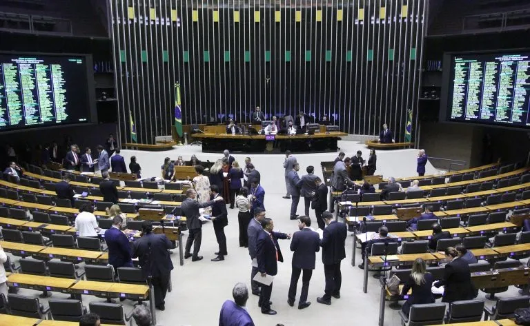 Câmara aprova 'castração química' para pedófilo: Proposta segue para o Senado