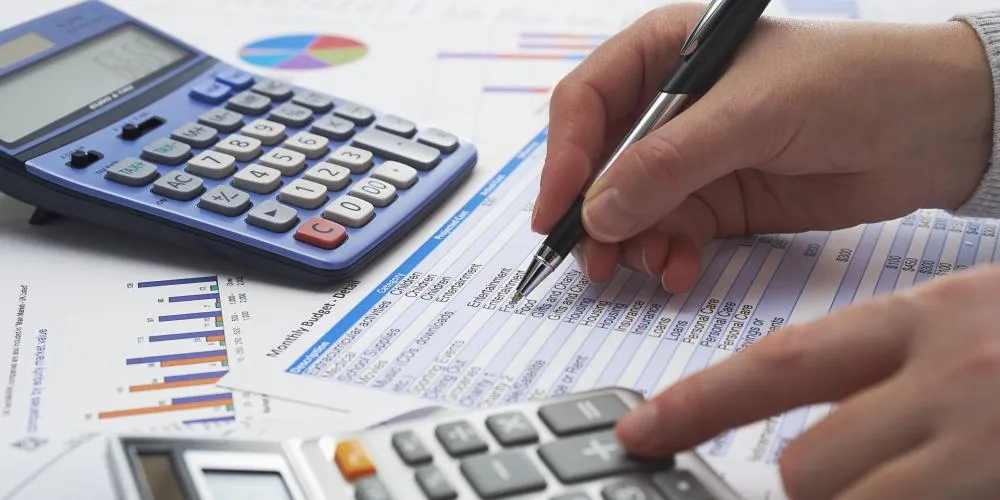 59% das prefeituras do Piauí relatam atrasos com fornecedores
