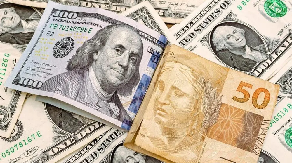 Banco Central intensifica ação para conter disparada do dólar, mas enfrenta dificuldades; leilão de US$ 3 bilhões anunciado