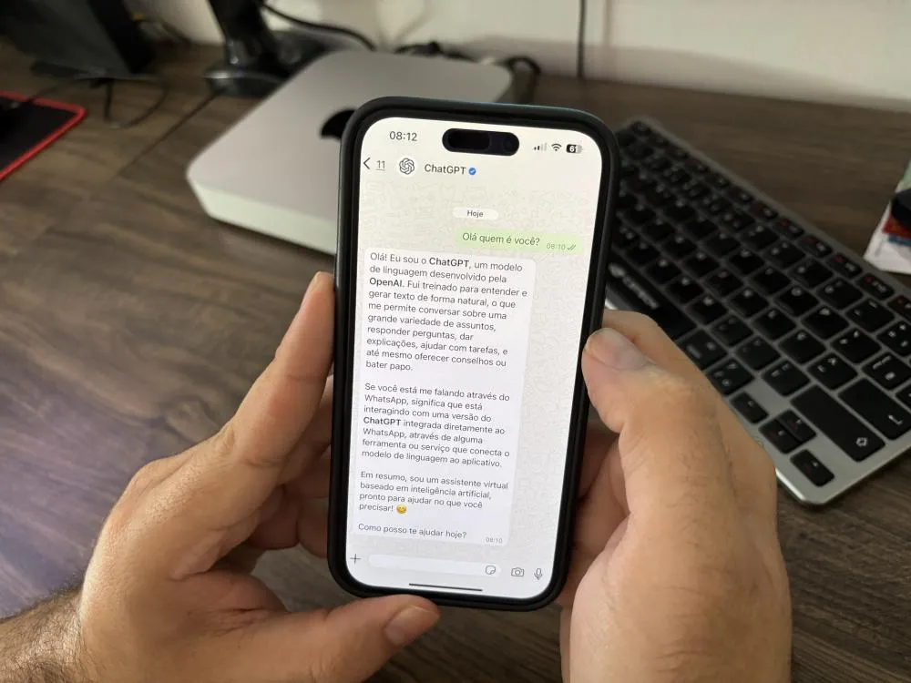 ChatGPT chega ao WhatsApp e ganha suporte para ligações telefônicas
