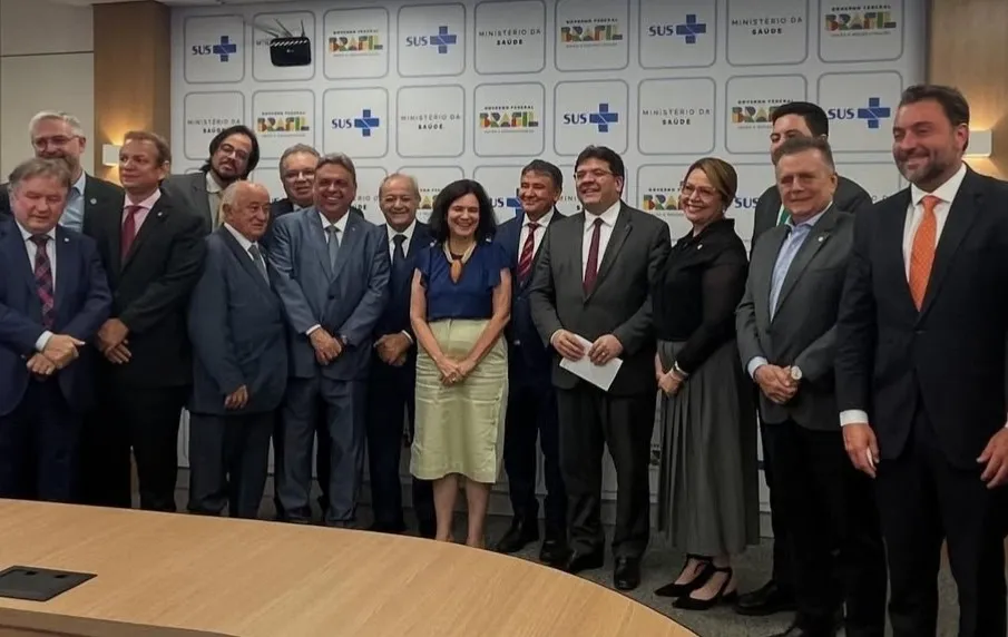 Silvio Mendes e ministra da Saúde discutem projetos prioritários para a saúde em Brasília