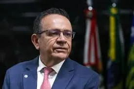 TSE alerta para infiltração de facções criminosas nas câmaras municipais