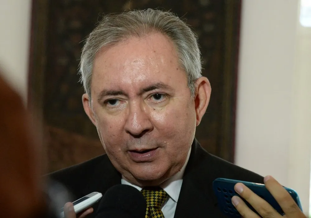 Estorno de salários deixa servidores de Teresina sem pagamento na véspera do réveillon