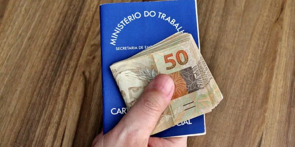 O 13º: benefício ou ilusão trabalhista?