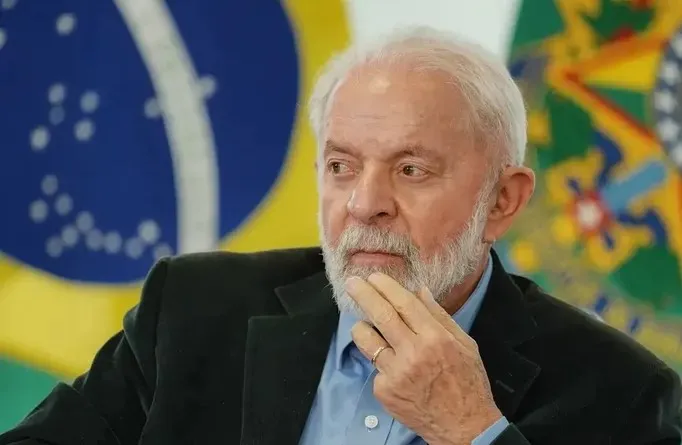 Mercado projeta alta da inflação e do dólar em 2025 sob governo Lula