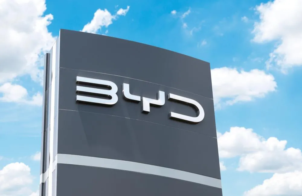 BYD alcança 4,25 mi de veículos elétricos vendidos em 2024