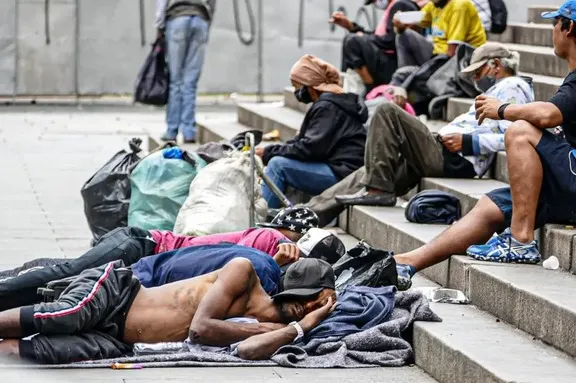 Invisíveis nas ruas: Nordeste é segunda região com aumento alarmante de 25% na população em situação de rua