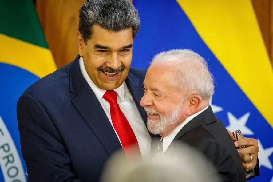 Diplomacia brasileira sob os olhos do mundo: Silêncio, reconhecimento e direitos humanos na Venezuela