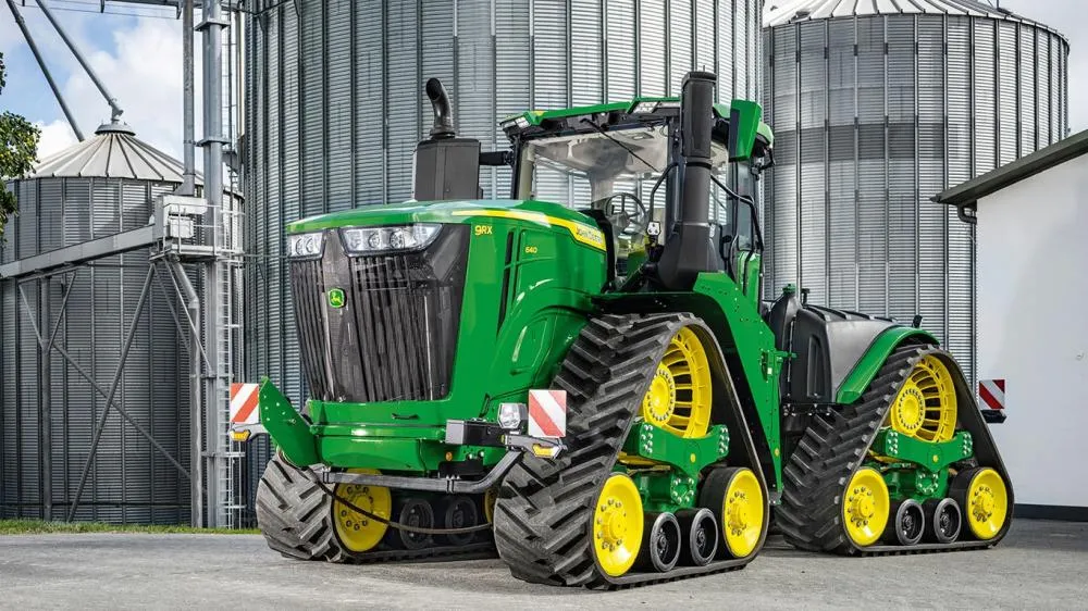 Trator autônomo e internet no campo: as apostas da John Deere para 2025