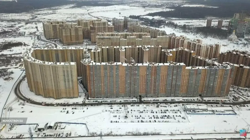 A vida no maior prédio residencial da Rússia