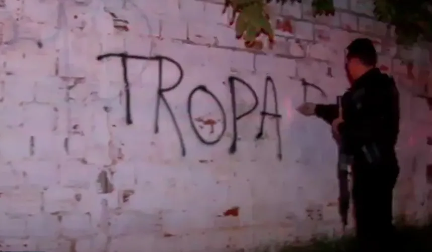 DRACO apaga símbolos facções que marcam território na periferia de Teresina