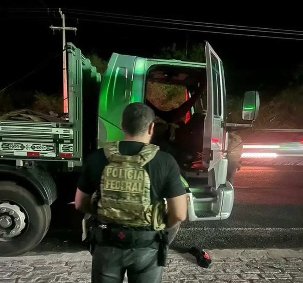 PF prende sargentos da PM e desarticula esquema milionário de contrabando no litoral do Piauí