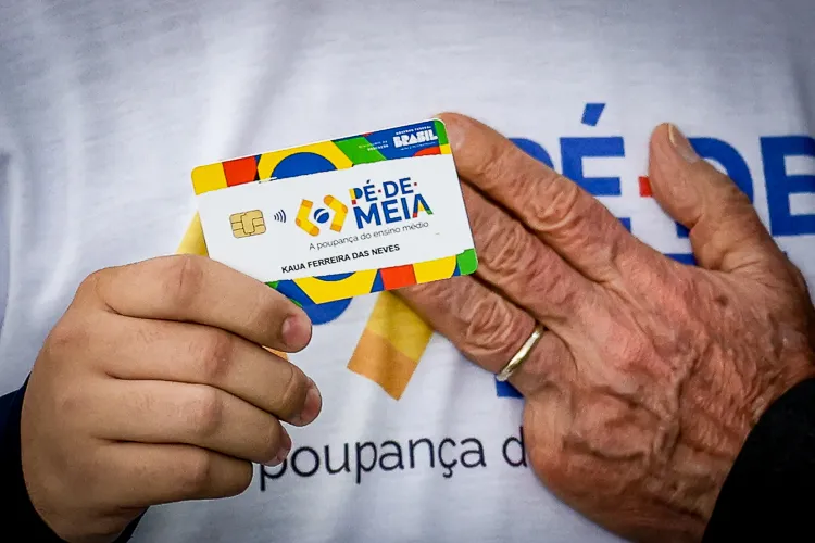 TCU bloqueia R$ 6 bilhões do programa Pé-de-Meia por suspeitas de irregularidades