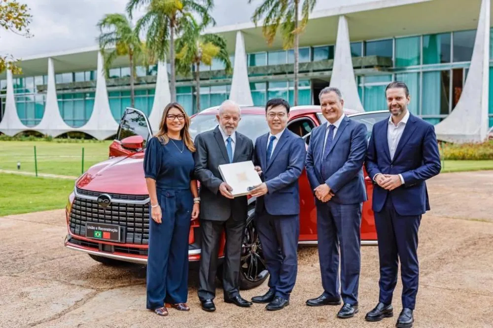 Após Presidência e TCU, BYD “empresta” veículos ao STJ