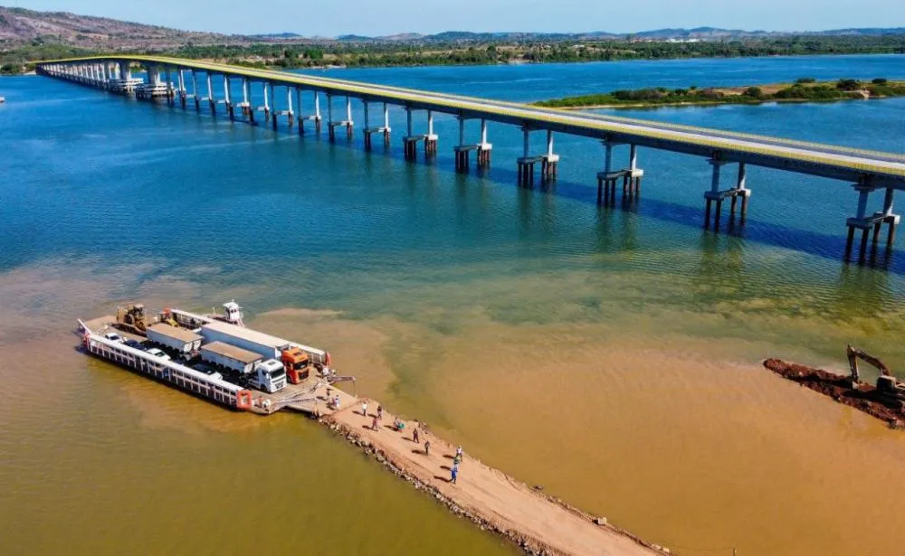 Ponte de R$ 200 milhões continua fechada por falta de acessos