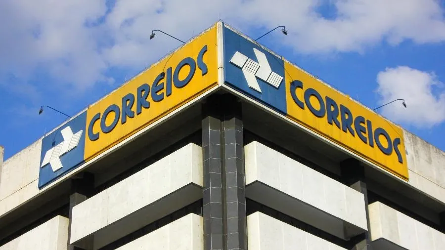 A crise financeira dos Correios: Gestão ou estratégia governamental?