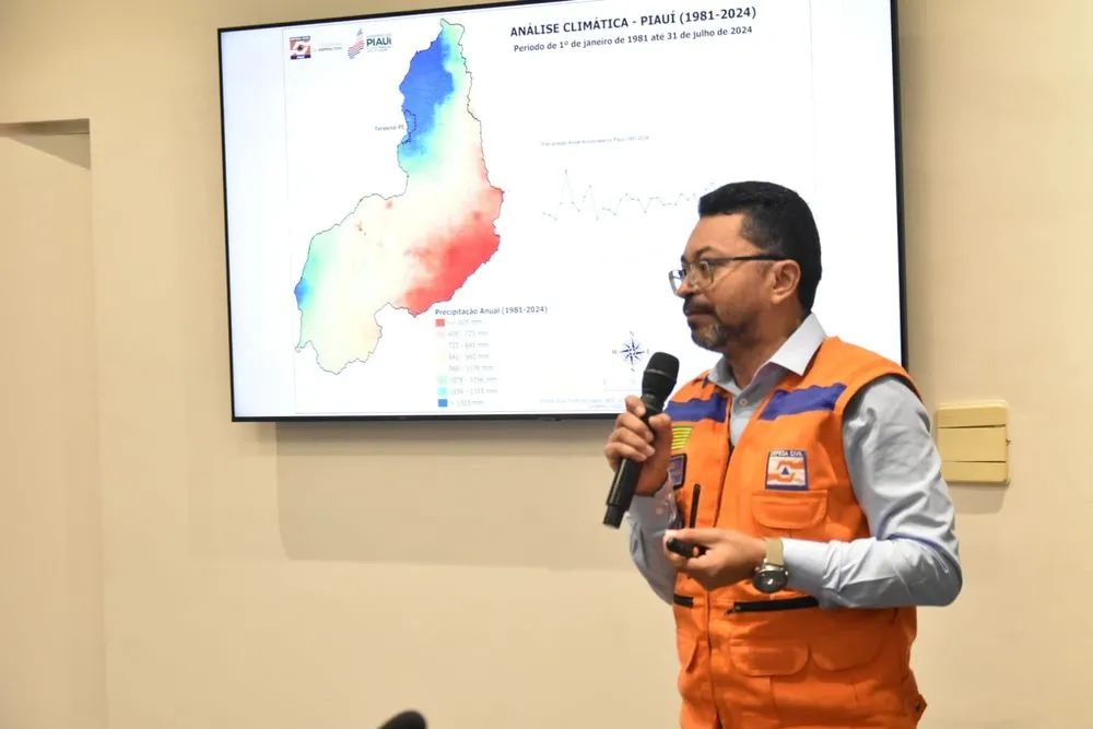 Com alertas contínuos de chuvas intensas no Piauí, Defesa Civil utiliza tecnologia para monitorar municípios