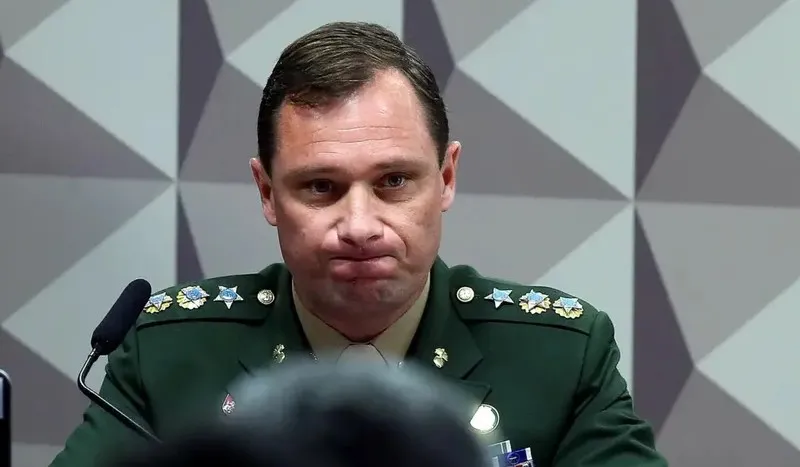 Moraes retira sigilo da delação de Mauro Cid e dá prazo para defesa dos denunciados