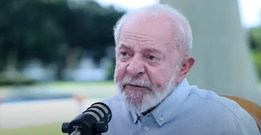 Lula critica Bolsonaro e afirma que ex-presidente pode ser preso