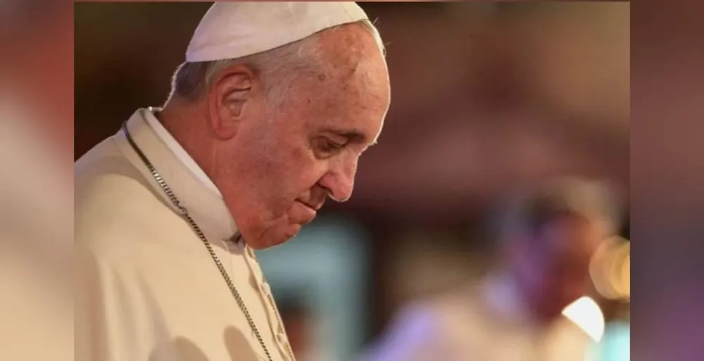 Papa Francisco enfrenta piora no quadro de saúde e é diagnosticado com insuficiência renal
