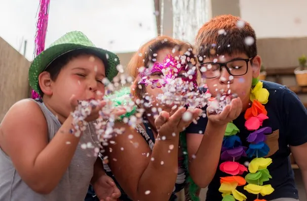 Justiça do Maranhão proíbe menores de 14 anos em festas de Carnaval